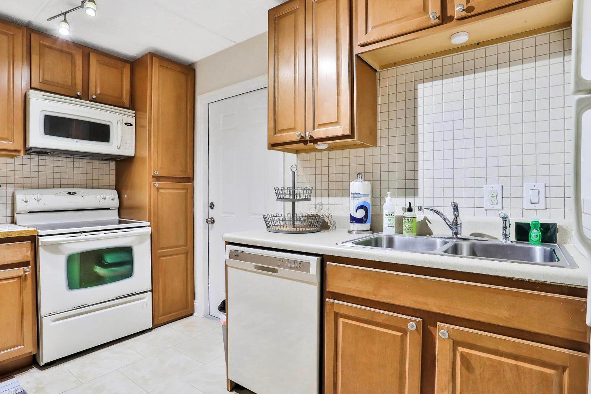 Brista Del Mar Condos 케이프커네버럴 객실 사진